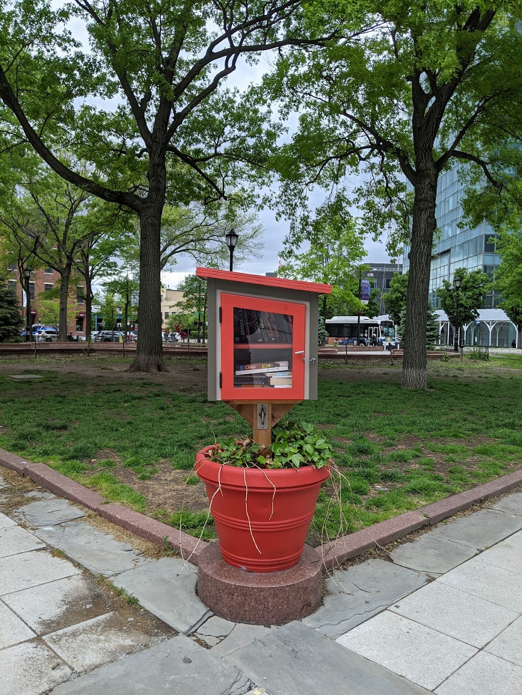 Court Square Park | Court Square &, Jackson Ave, Long Island City, NY 11101, USA | Phone: (212) 639-9675