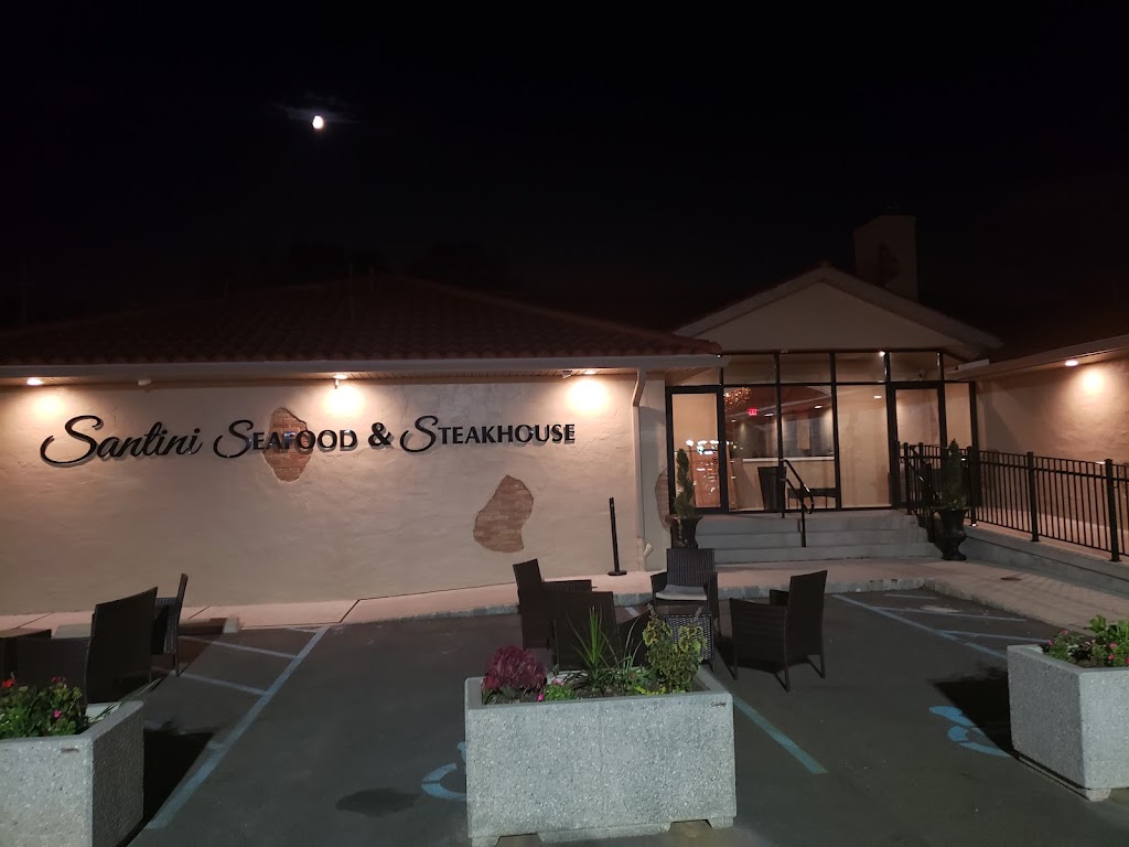 Santini Seafood and Steakhouse | 1 Louis St, Carteret, NJ 07008, USA | Phone: (732) 366-4301