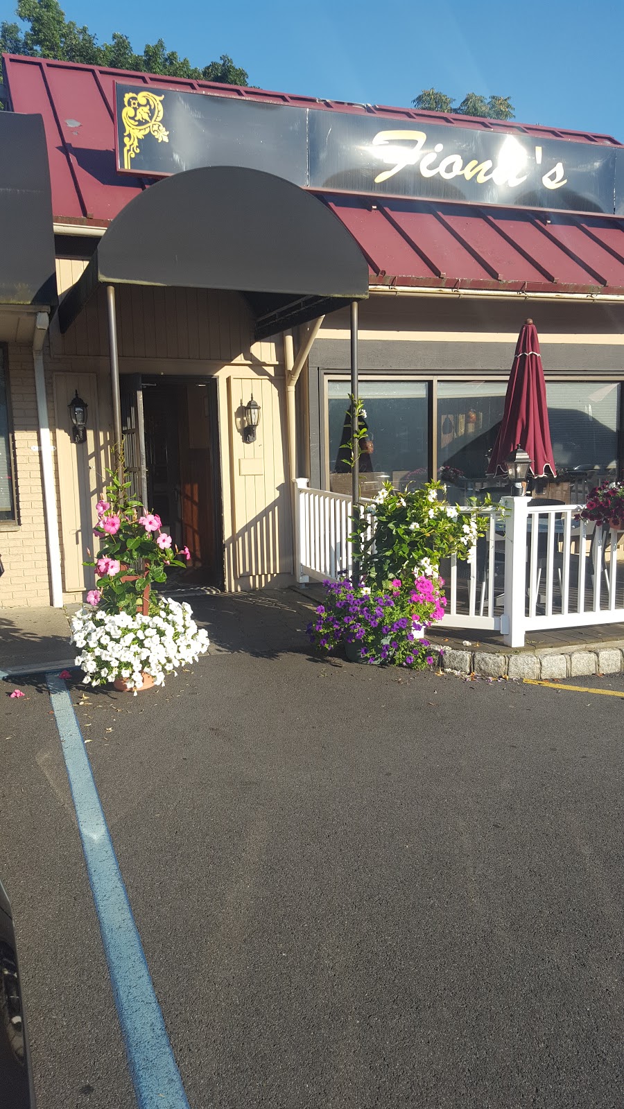 Fionas restaurant | 118 Godwin Ave, Midland Park, NJ 07432 | Phone: (201) 857-5800