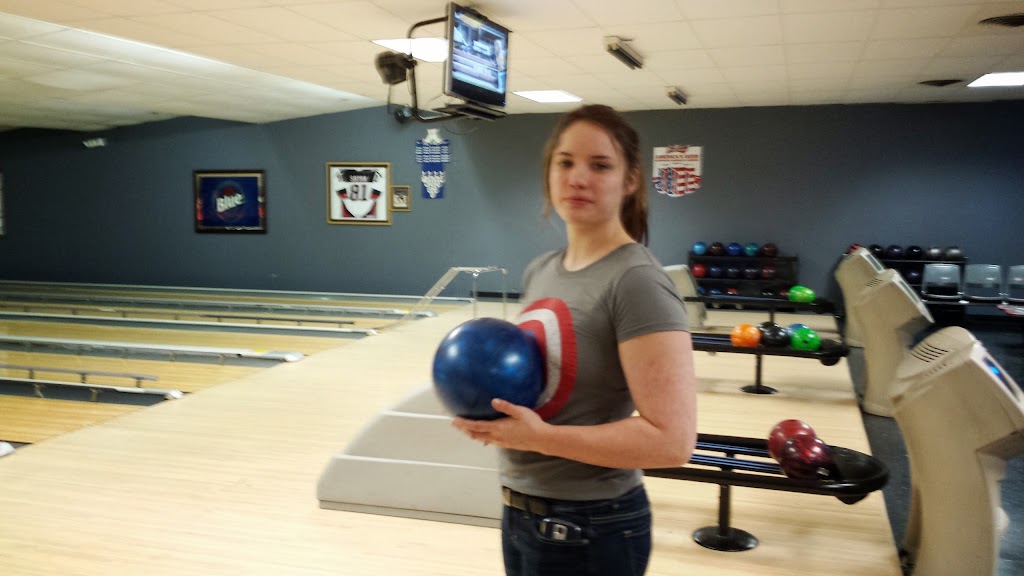 Cascade Lanes Bowling Alley | 385 S Cascade Dr, Springville, NY 14141, USA | Phone: (716) 592-9001