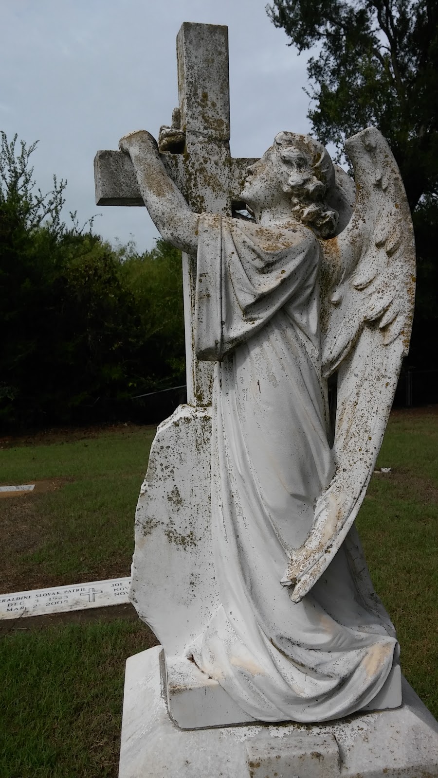 St Johns Catholic Cemetery | 300 S Jeter Dr, Ennis, TX 75119, USA | Phone: (972) 878-2834