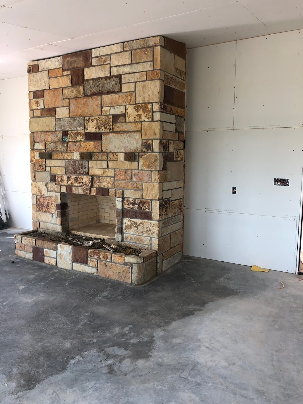 Premium Construction Stone Masonry, Concrete & Landscape | 1823 Hitching Post Rd, Granbury, TX 76049, USA | Phone: (817) 559-3159