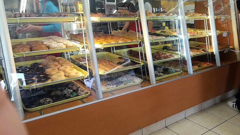 American Donut Shop | 7900 Limonite Ave STE.-F, Riverside, CA 92509, USA | Phone: (951) 681-8266