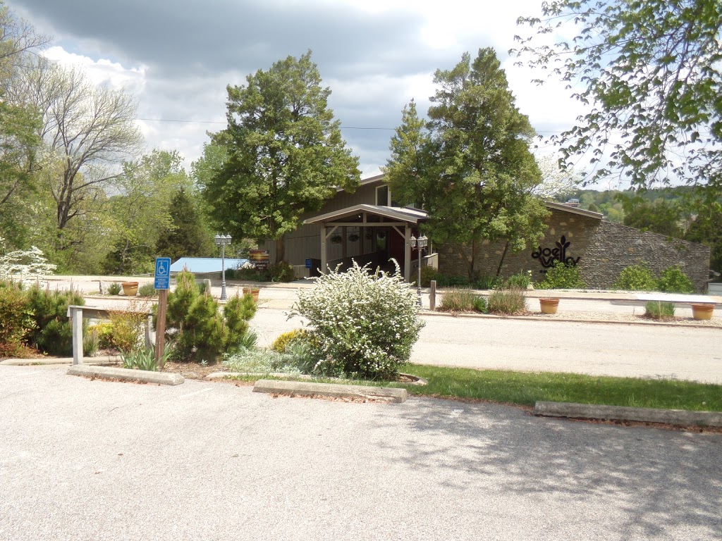 Doe Valley Swim & Tennis Club | 3306 Doe Valley Pkwy, Brandenburg, KY 40108, USA | Phone: (270) 422-3981