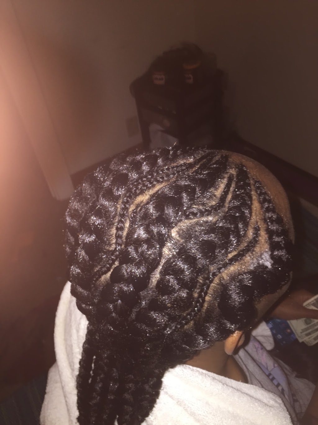 Kianiang African hair braiding | 5469 Kirby Ave, Cincinnati, OH 45223, USA | Phone: (513) 501-4255