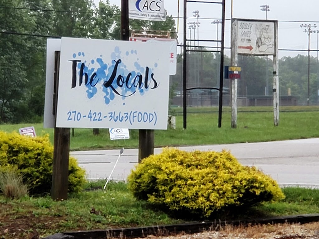 The Locals Food Trucks and Outdoor Cafe | Brandenburg, KY 40108, USA | Phone: (270) 422-3663