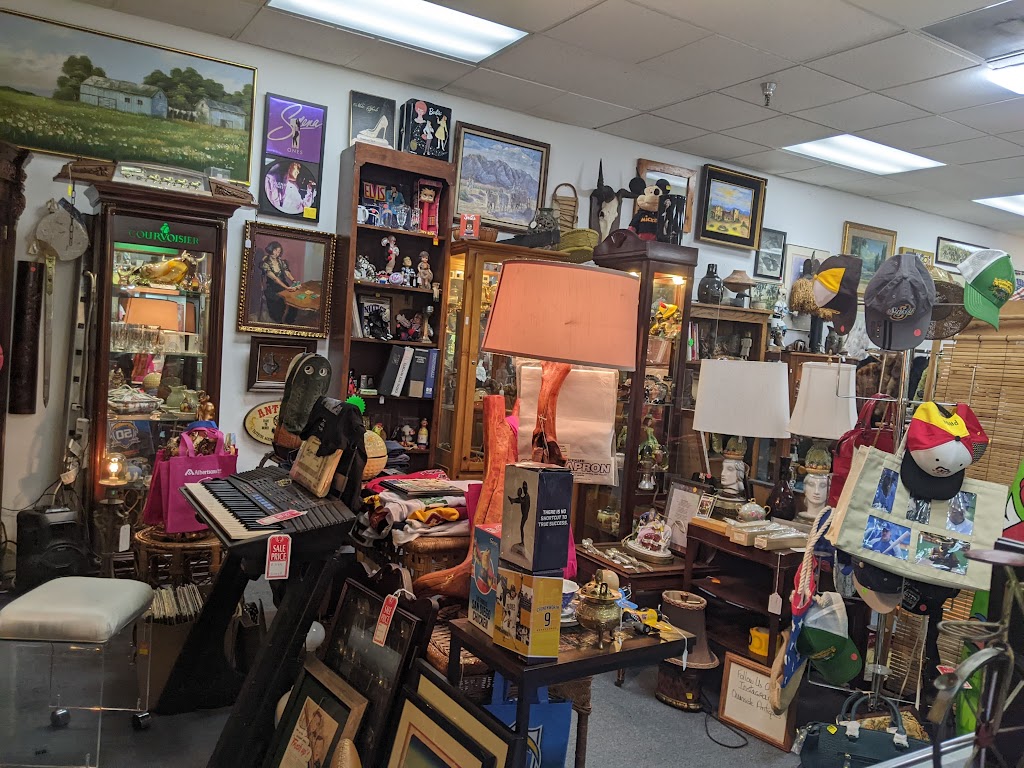 Oceanside Blvd Antiques & Collectibles | 1824 Oceanside Blvd A, Oceanside, CA 92054, USA | Phone: (760) 829-0320