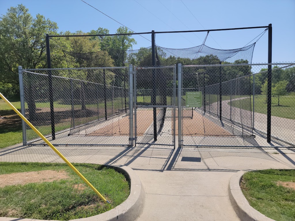 Parr Park Playground Pavilion | 3010 Parr Ln, Grapevine, TX 76051, USA | Phone: (817) 410-3450