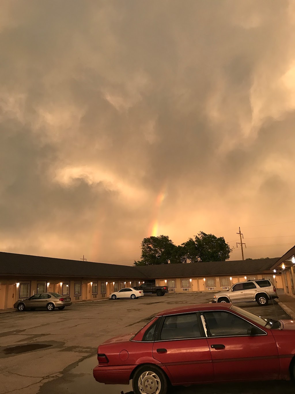 Remington Inn | 6000 N Bryant Ave, Oklahoma City, OK 73121, USA | Phone: (405) 478-3200