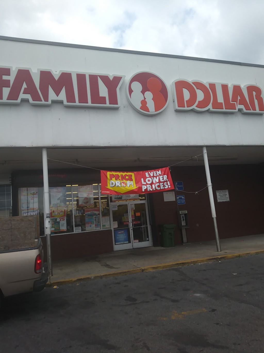 Family Dollar | 5313 York Rd, Baltimore, MD 21212, USA | Phone: (410) 843-2083