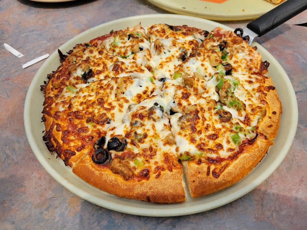 Kens Pizza | 901 E 30th Ave, Hutchinson, KS 67502, USA | Phone: (620) 669-9309