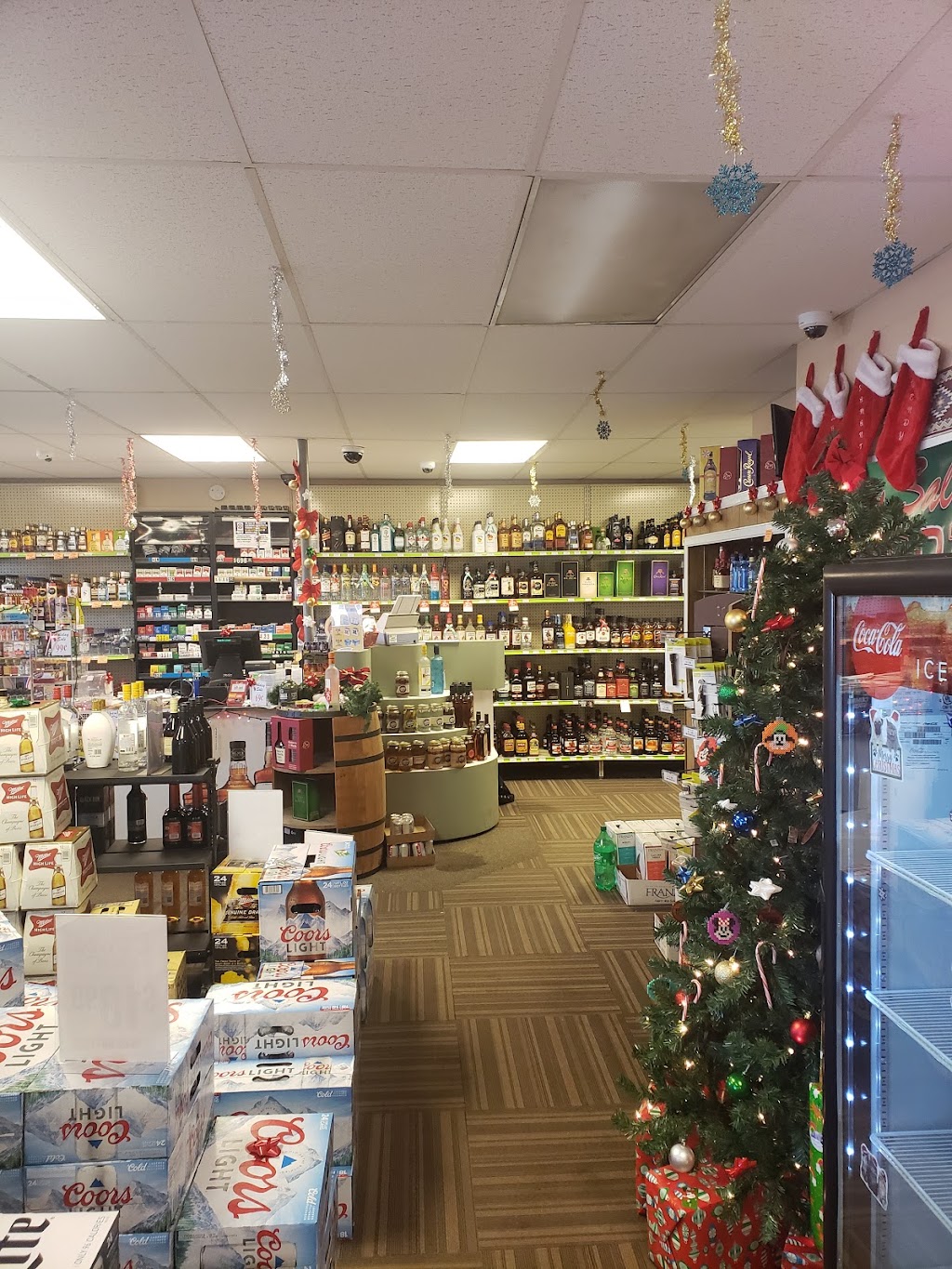 Save-On Liquor | 703 W Huntington St, Montpelier, IN 47359, USA | Phone: (765) 728-2371