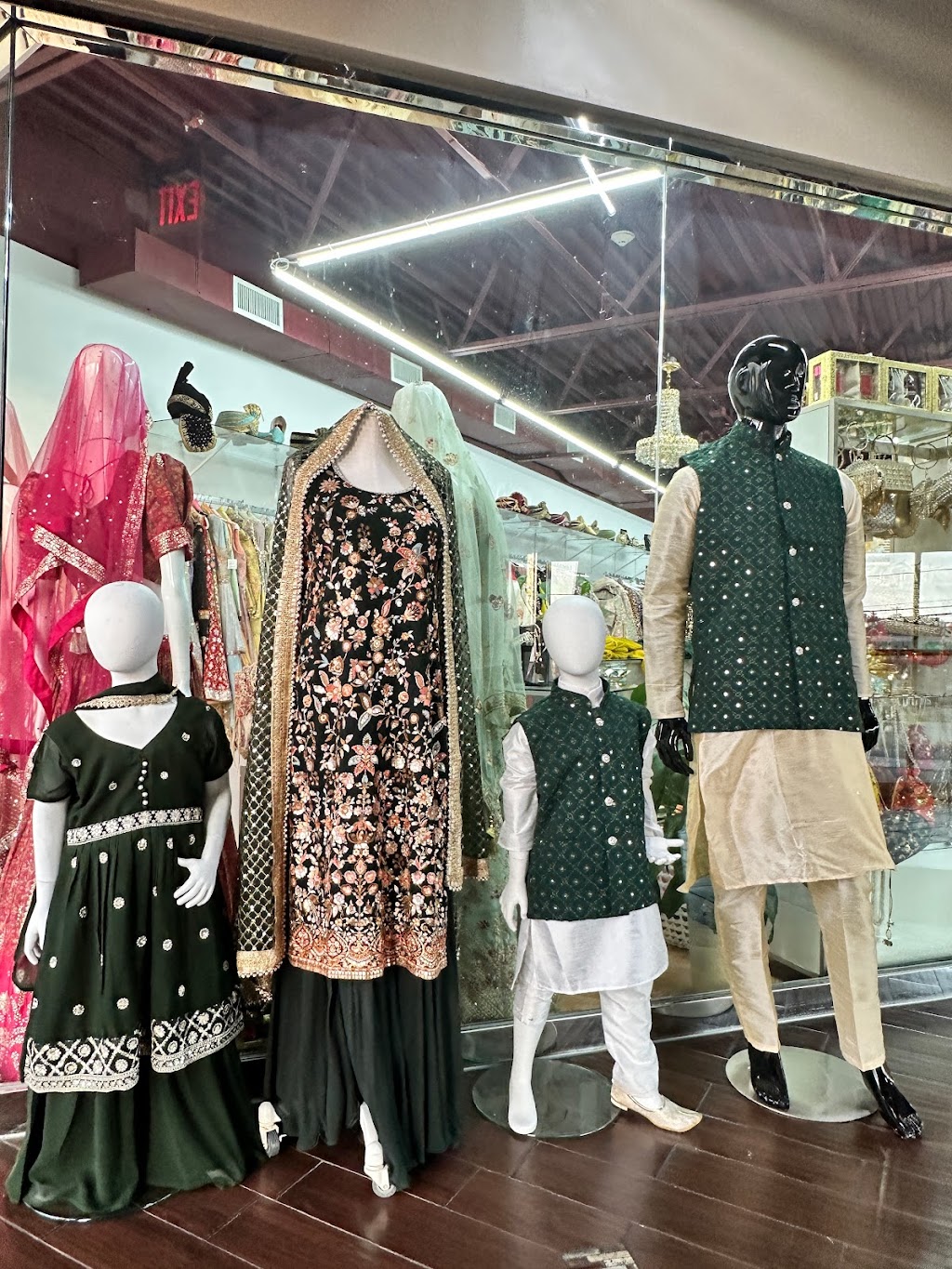 Desi Fusion Boutique | 217 Bethpage Rd Suite 20, Hicksville, NY 11801, USA | Phone: (516) 707-0422