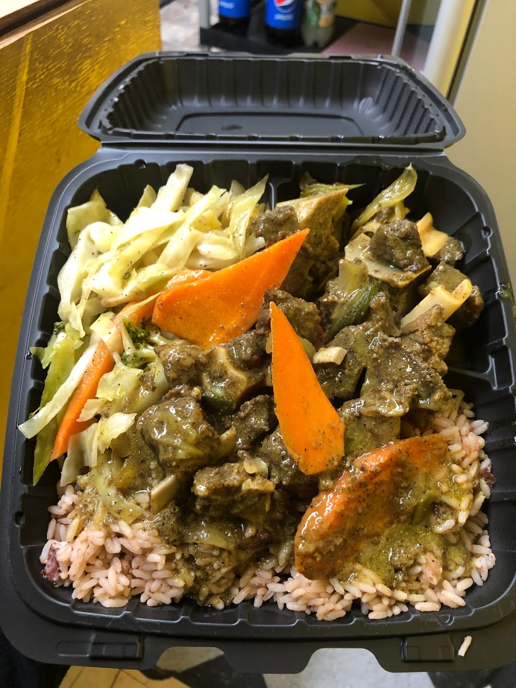 Caribbean FingerLickin | 2111 McElderry St, Baltimore, MD 21205, USA | Phone: (443) 835-4057