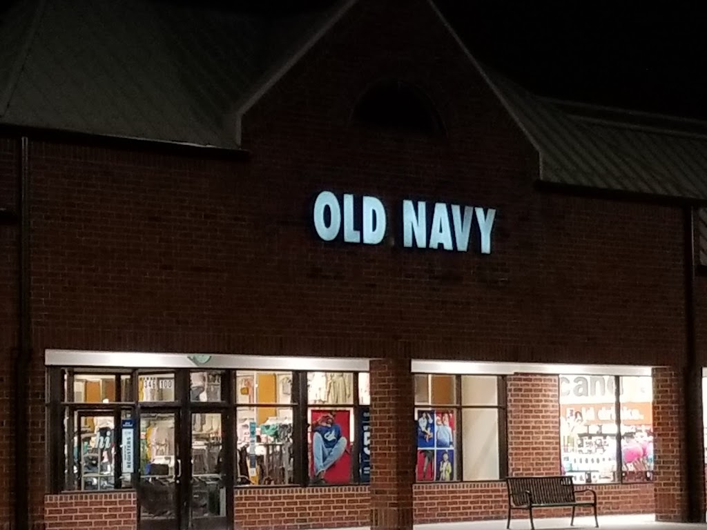 Old Navy | 346 W Army Trail Rd Ste #100, Bloomingdale, IL 60108 | Phone: (847) 610-7980