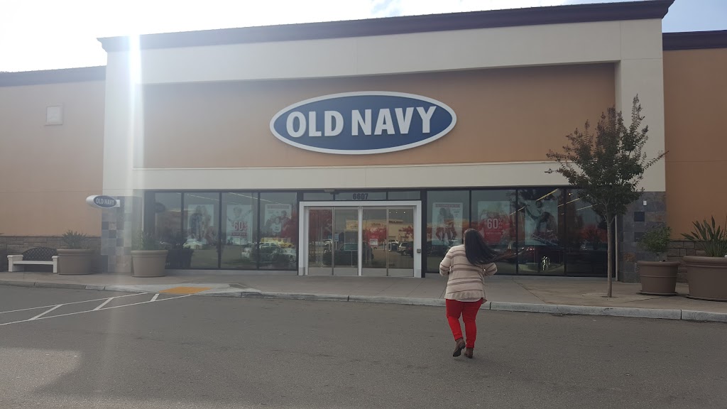 Old Navy | 6607 N Riverside Dr, Fresno, CA 93722, USA | Phone: (559) 890-8160