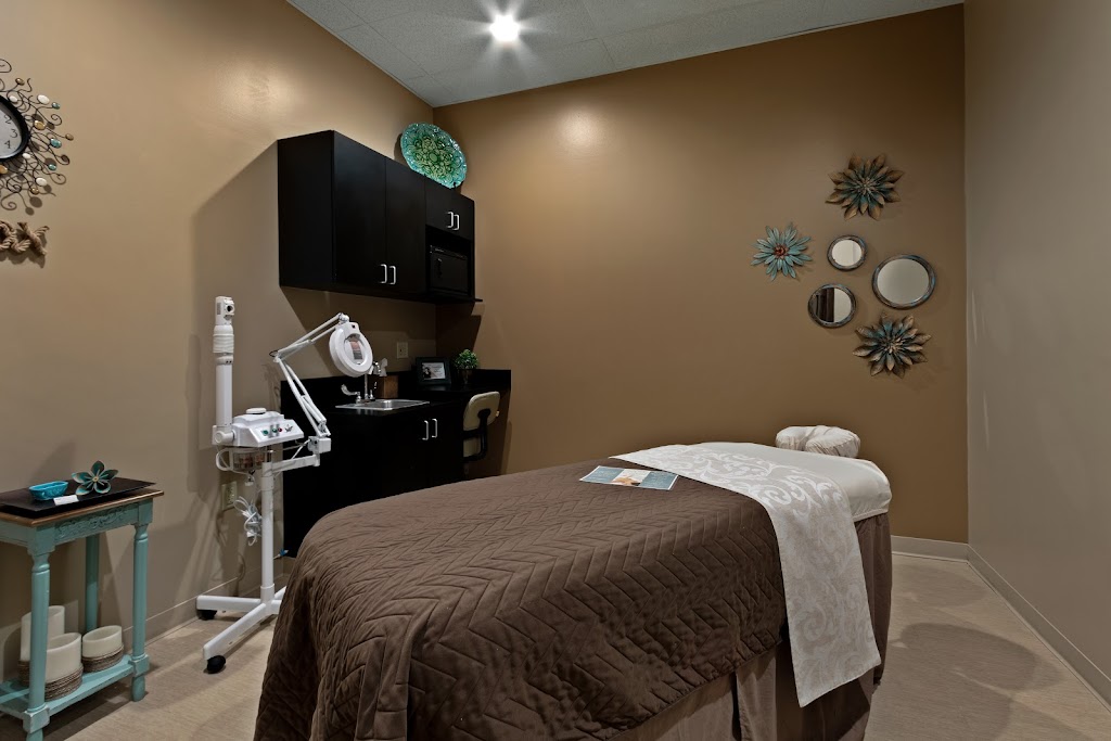 ZoiA Spa & Salon | 2900 Deerfield Dr #192, Janesville, WI 53546, USA | Phone: (608) 554-3101