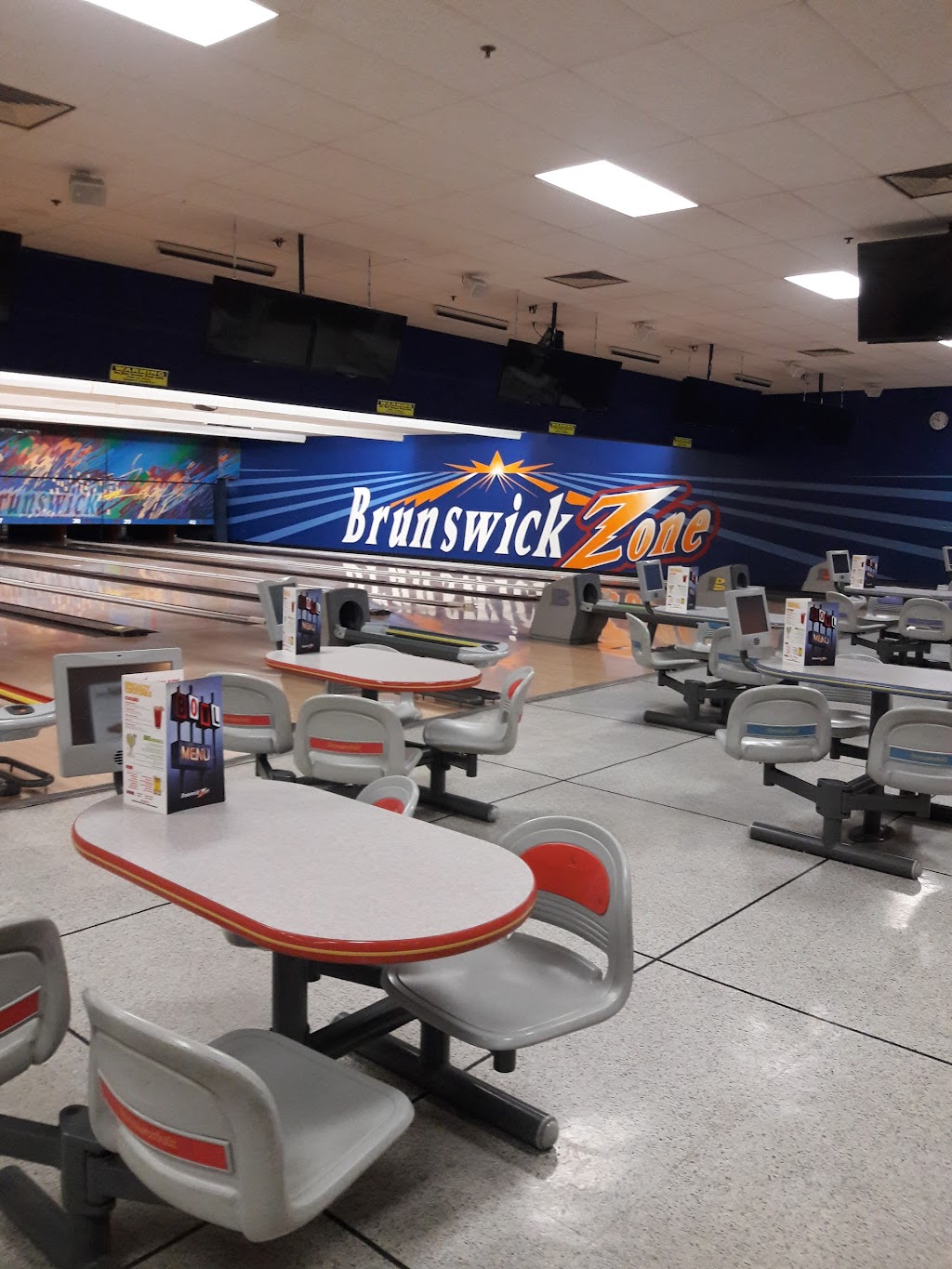 Bowlero Lakeside | 1254 Dougherty Ferry Rd, Valley Park, MO 63088, USA | Phone: (636) 225-2400