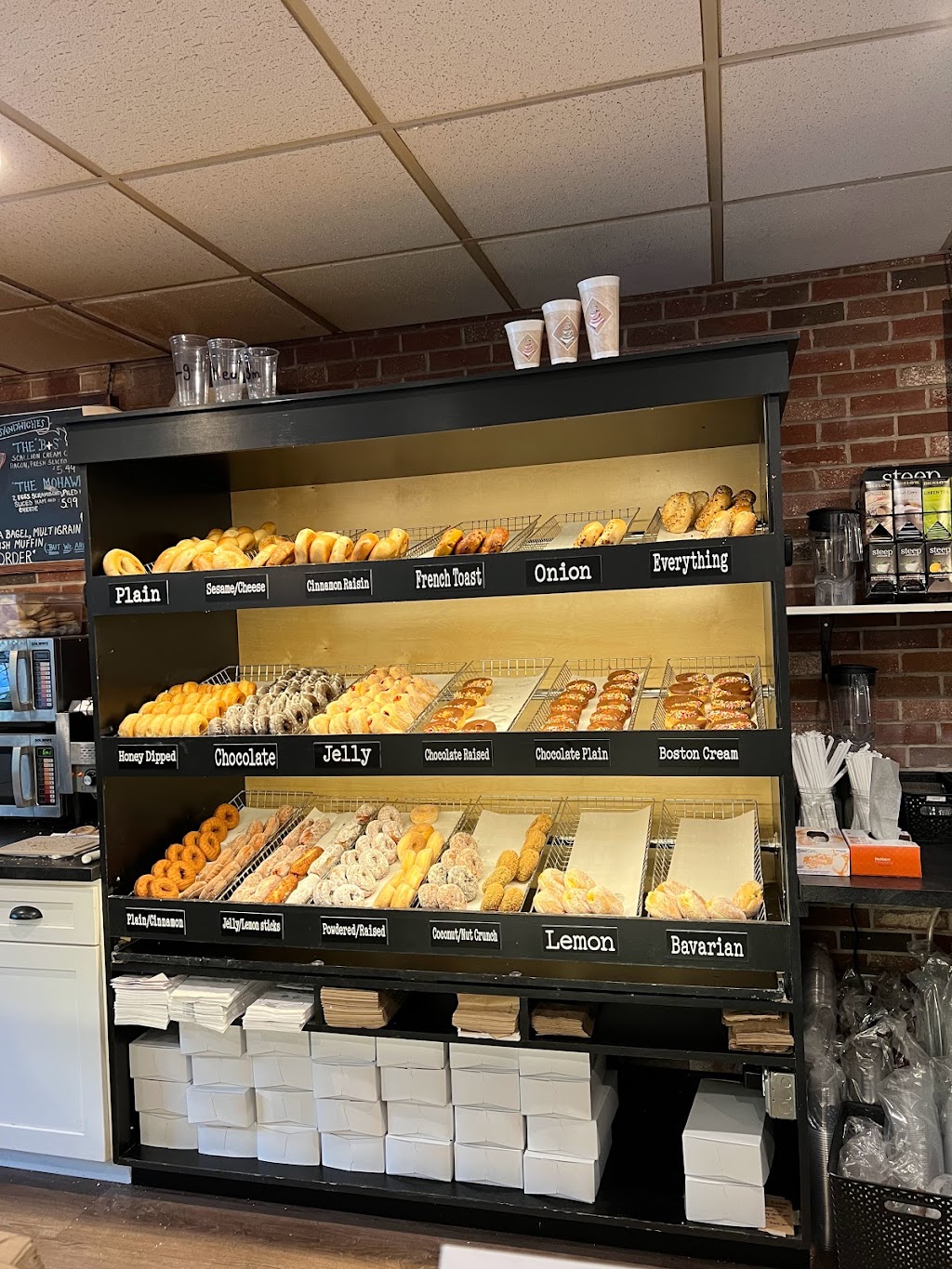 Country Kitchen Donuts | 1140 Main St, Millis, MA 02054, USA | Phone: (774) 335-2008