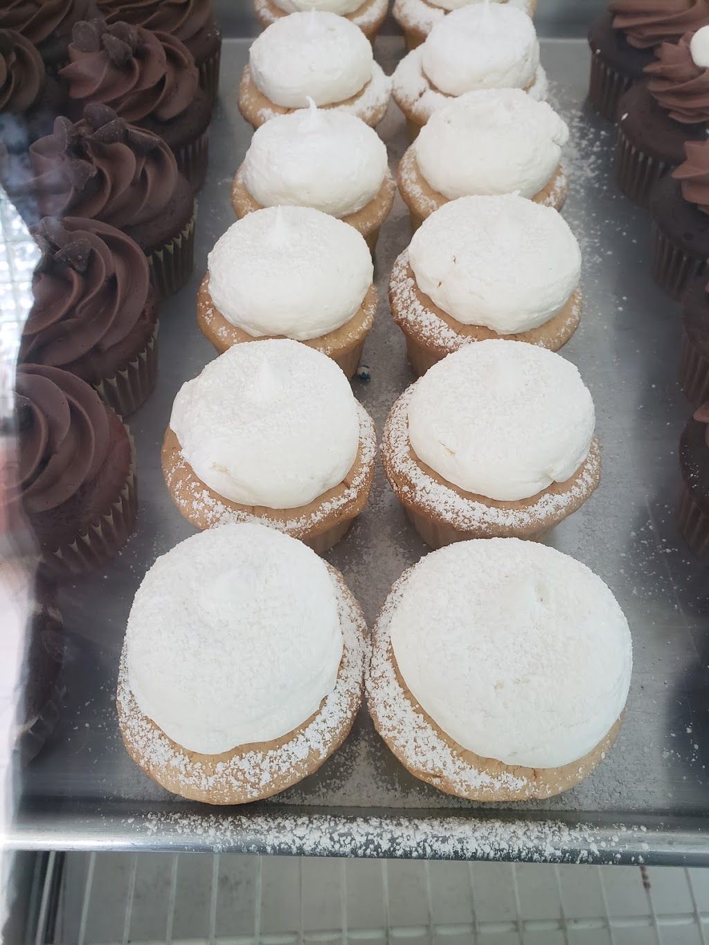 Tasty Treats Bakery | 6806 Indianapolis Blvd, Hammond, IN 46323, USA | Phone: (219) 381-4028