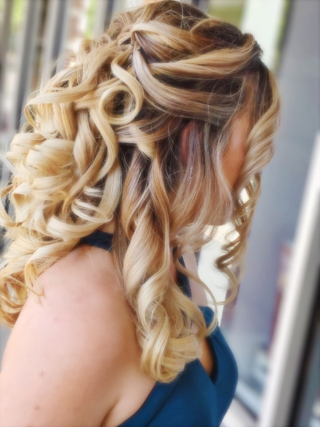 Flaunt Salon | 661 Louis Henna Blvd Suite 430, Round Rock, TX 78664, USA | Phone: (512) 599-4211