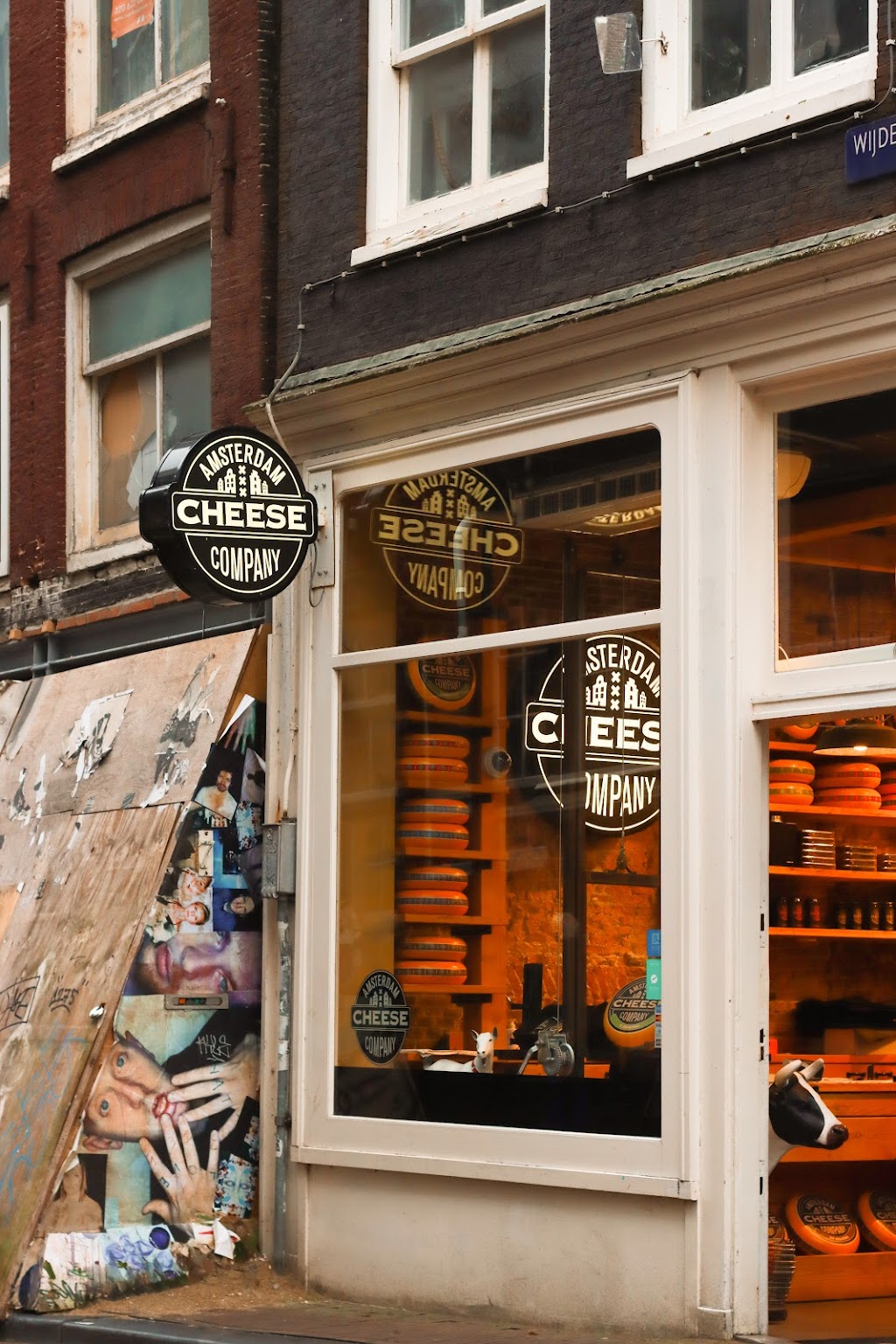 Amsterdam Cheese Company | Wijde Heisteeg 9, 1016 AS Amsterdam, Netherlands | Phone: 020 422 7028