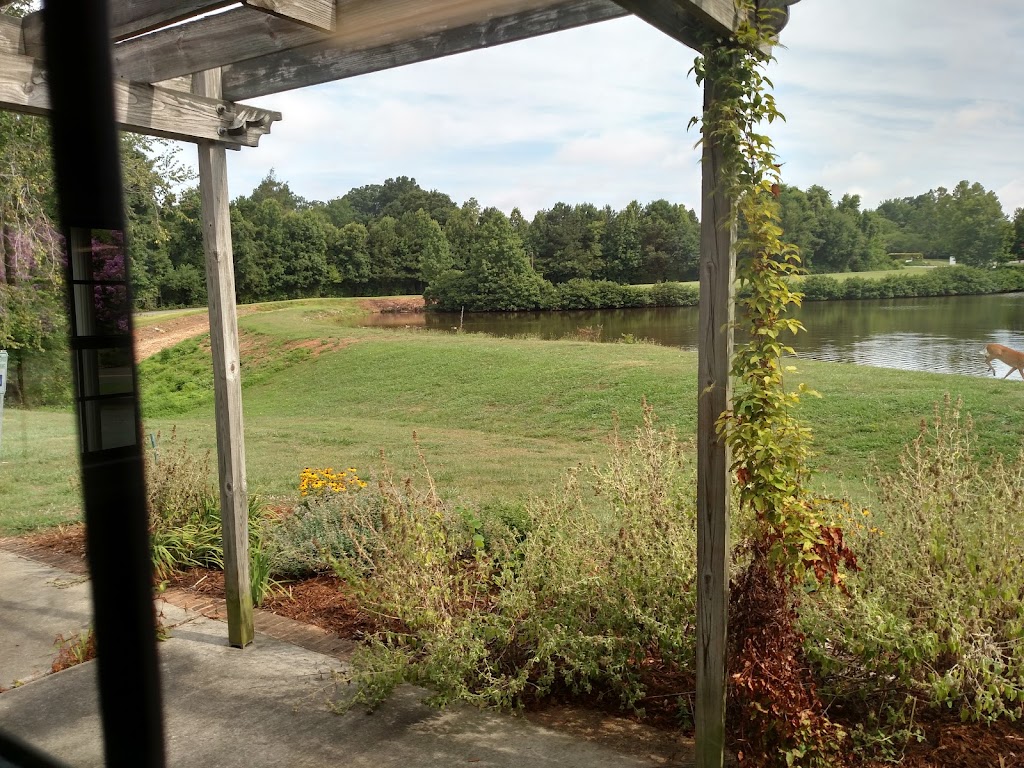 Hillsborough Veterinary Clinic, 301 Meadowlands Dr, Hillsborough, NC 27278