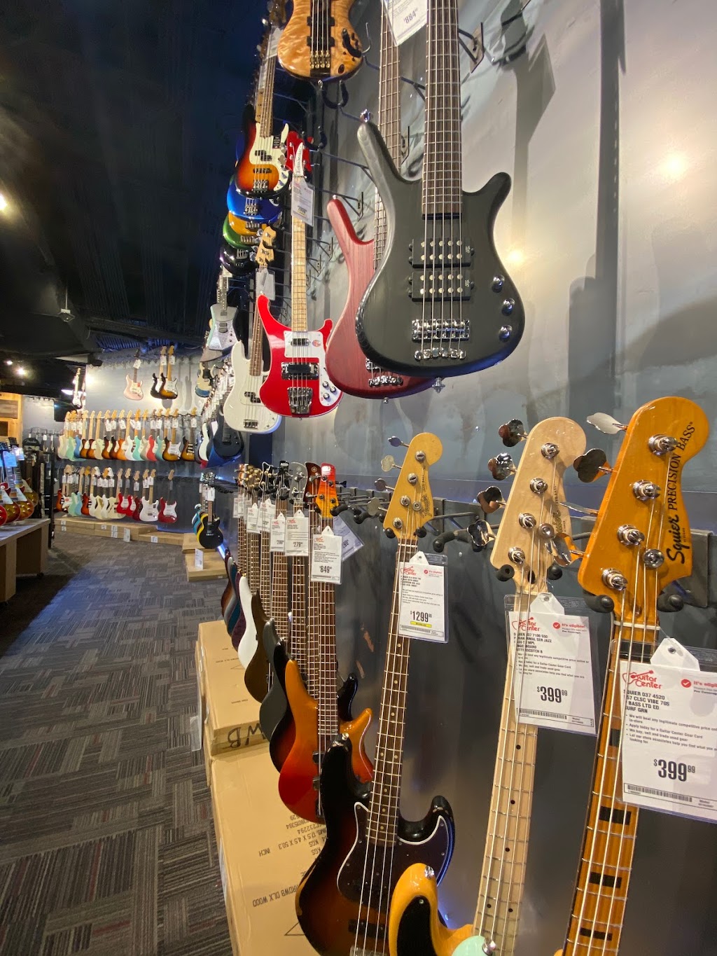 Guitar Center | 2525 W Anderson Ln. #200, Austin, TX 78757, USA | Phone: (512) 419-0310