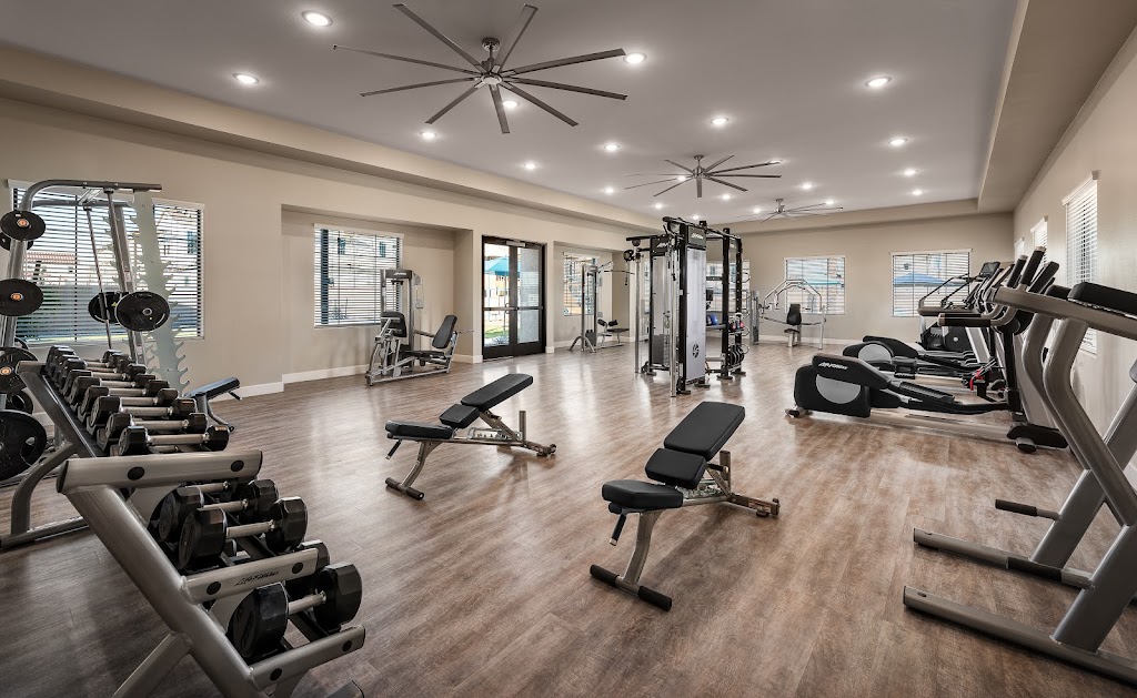 BB Living Light Farms | 4430 Prairie Xing #100, Celina, TX 75078, USA | Phone: (972) 597-5819