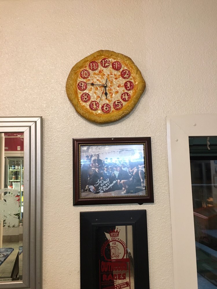Nik-N-Willies Pizza and Deli | 1485 Geiger Grade Rd, Reno, NV 89521, USA | Phone: (775) 851-4400
