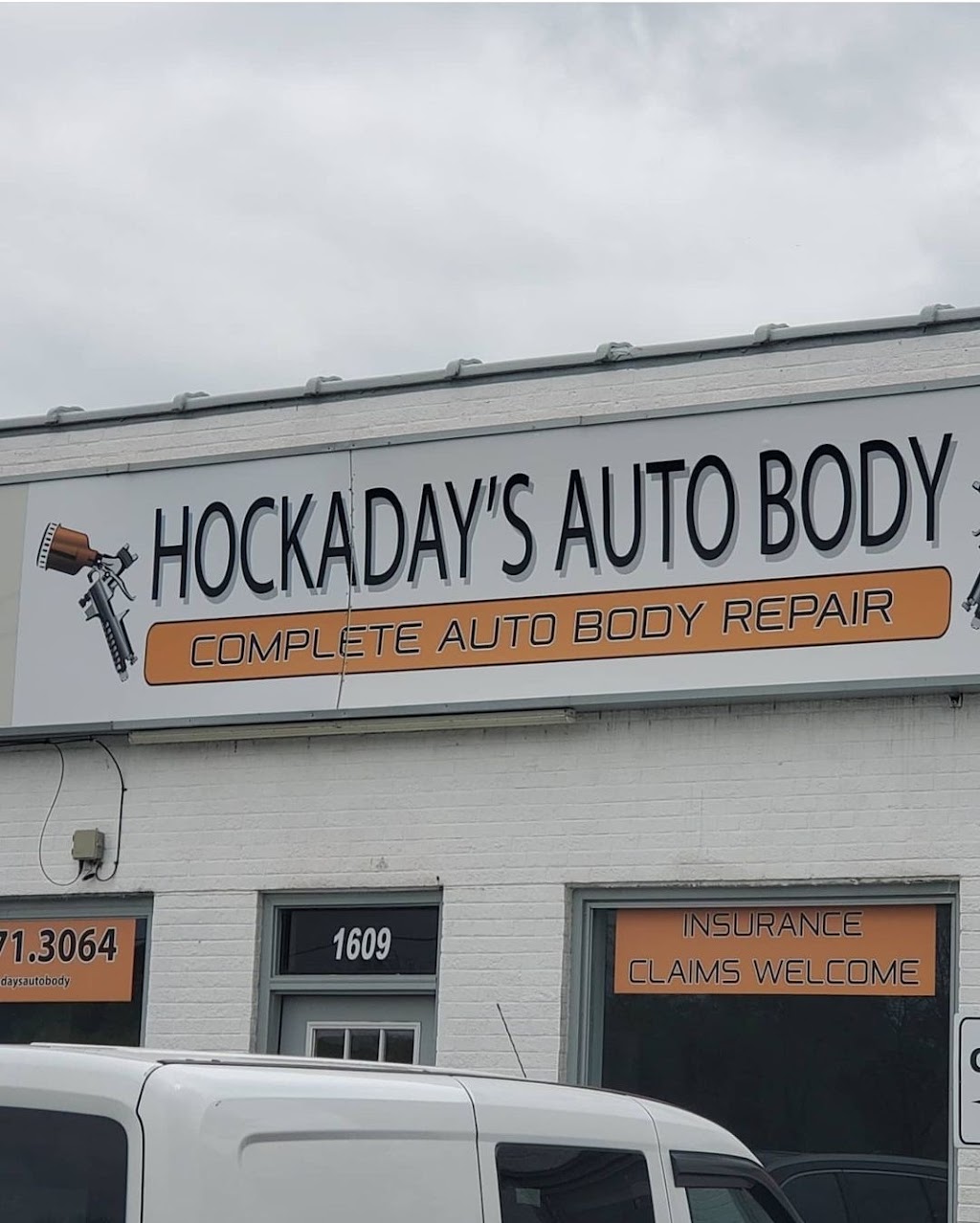 Hockadays Auto Body | 1609 W Pembroke Ave, Hampton, VA 23661, USA | Phone: (757) 871-3064