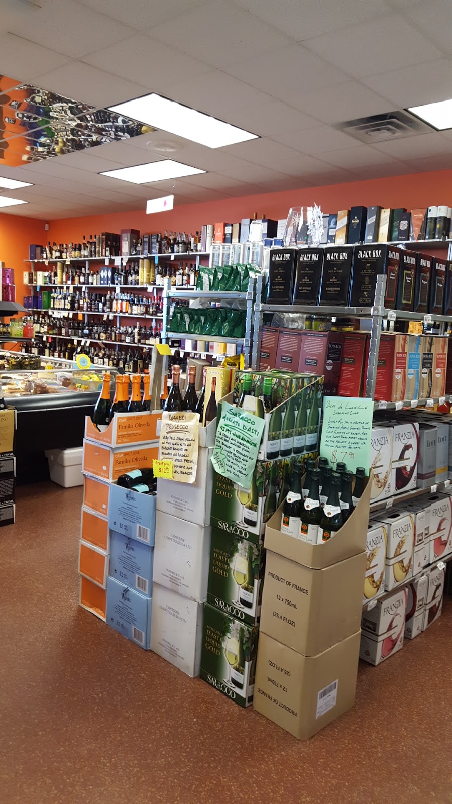 Steves Liquor Store | 122 Junction Rd, Madison, WI 53717, USA | Phone: (608) 833-5995