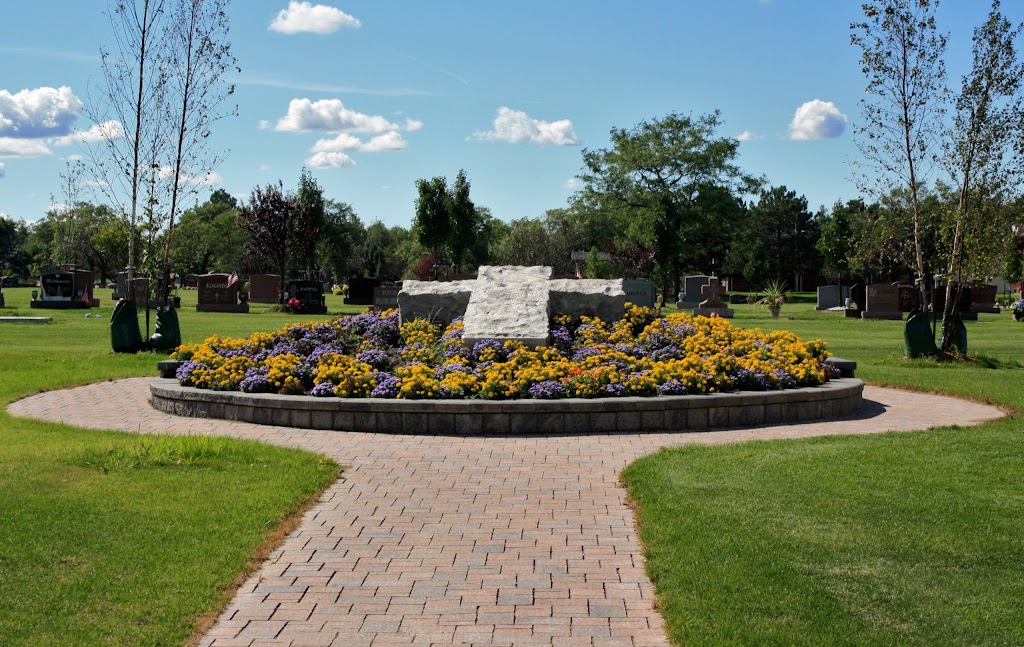 Elmlawn Memorial Park | 3939 Delaware Avenue, Buffalo, NY 14217, USA | Phone: (716) 876-8131
