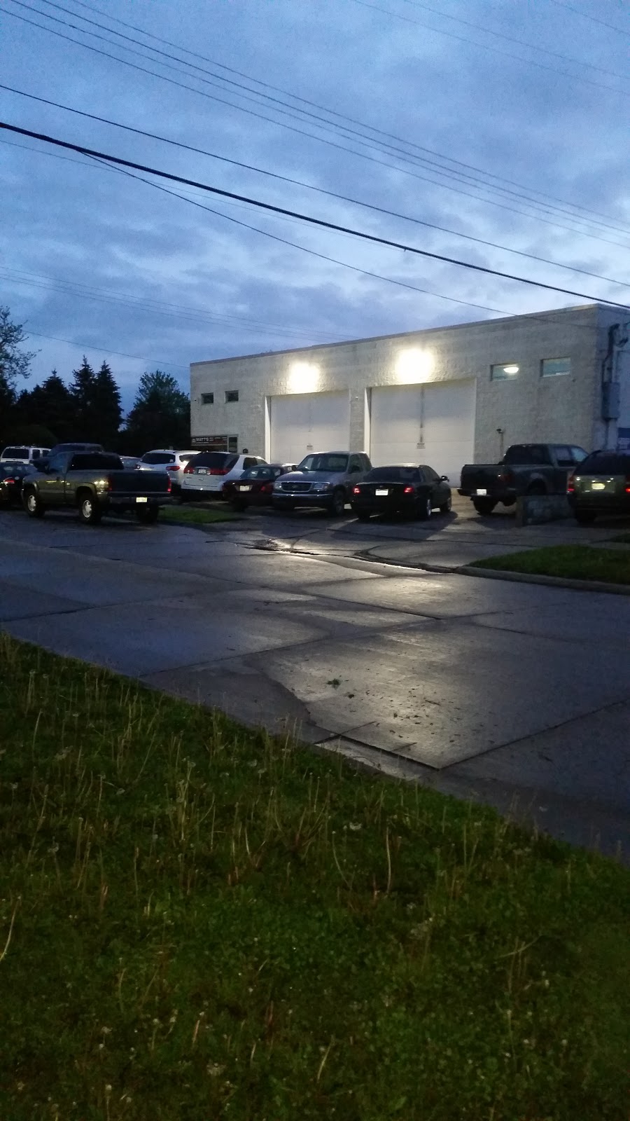Matts Auto Service | 21002 Van Born Rd, Dearborn Heights, MI 48125, USA | Phone: (313) 724-2379
