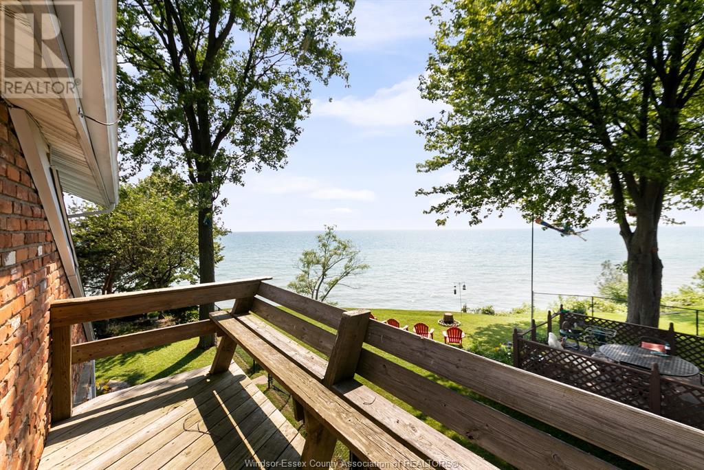 Waterside Lakehouse | 157 Adelaide St, Harrow, ON N0R 1G0, Canada | Phone: (519) 984-1672