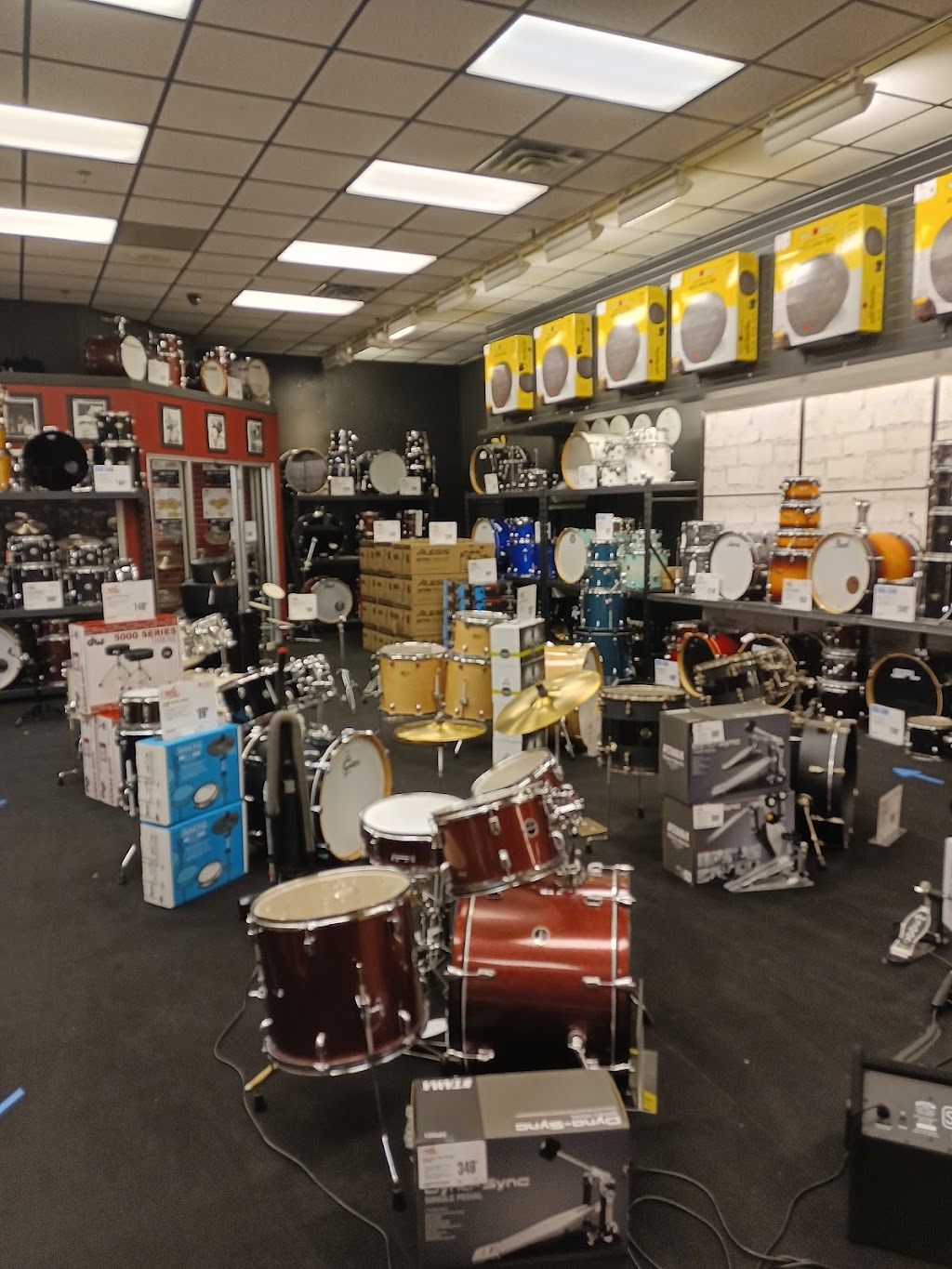Guitar Center | 2333 N Central Expy Suite 101, Plano, TX 75075, USA | Phone: (972) 422-7171