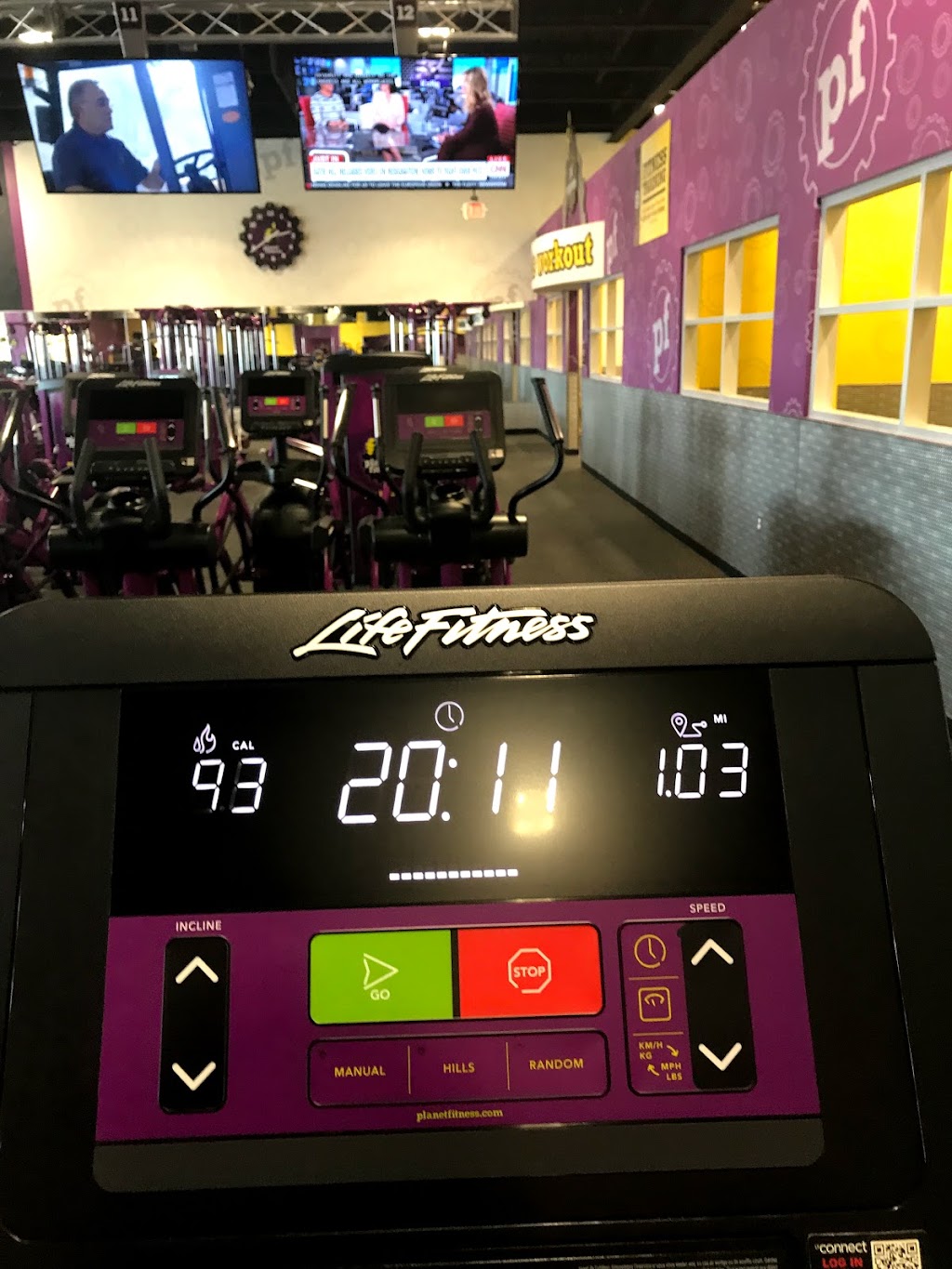 Planet Fitness | 2880 W Maple Rd, Troy, MI 48084, USA | Phone: (248) 712-6672