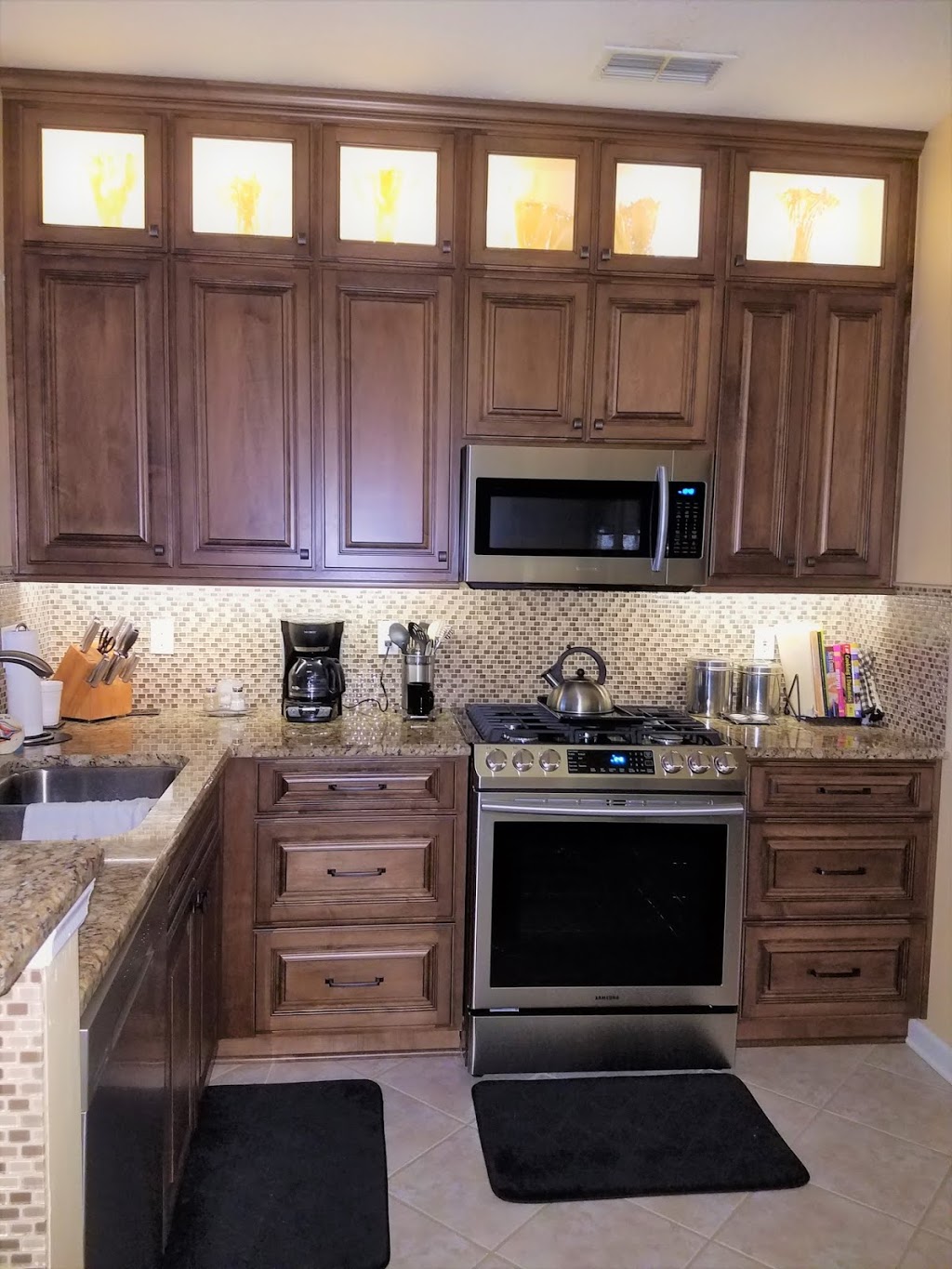 Creative Cabinet Refacing | 11637 Columbia Park Dr E STE 5, Jacksonville, FL 32258, USA | Phone: (904) 260-8854