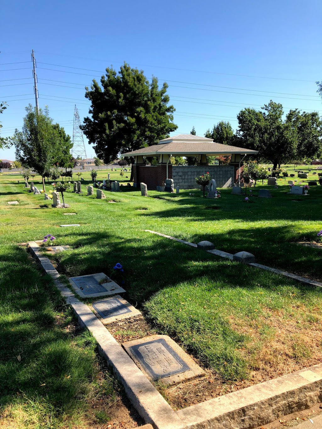 Roseville Cemetery | 421 Berry St, Roseville, CA 95678, USA | Phone: (916) 783-3131