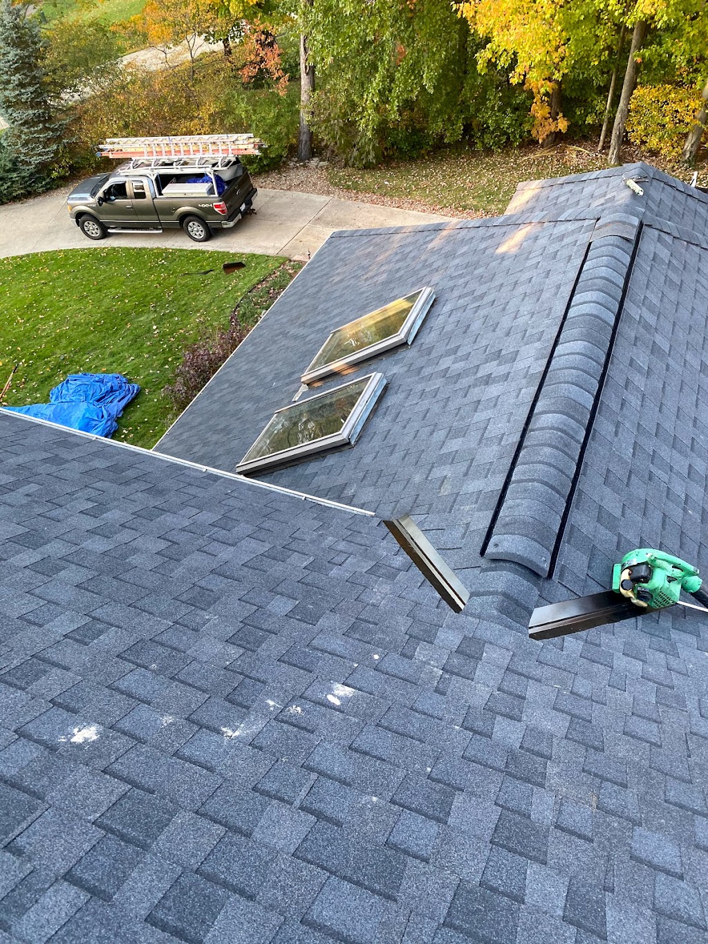 A+ Roofing Contractor Twin Improvements | 473 Brook Dr, Eastlake, OH 44095, USA | Phone: (216) 773-0757