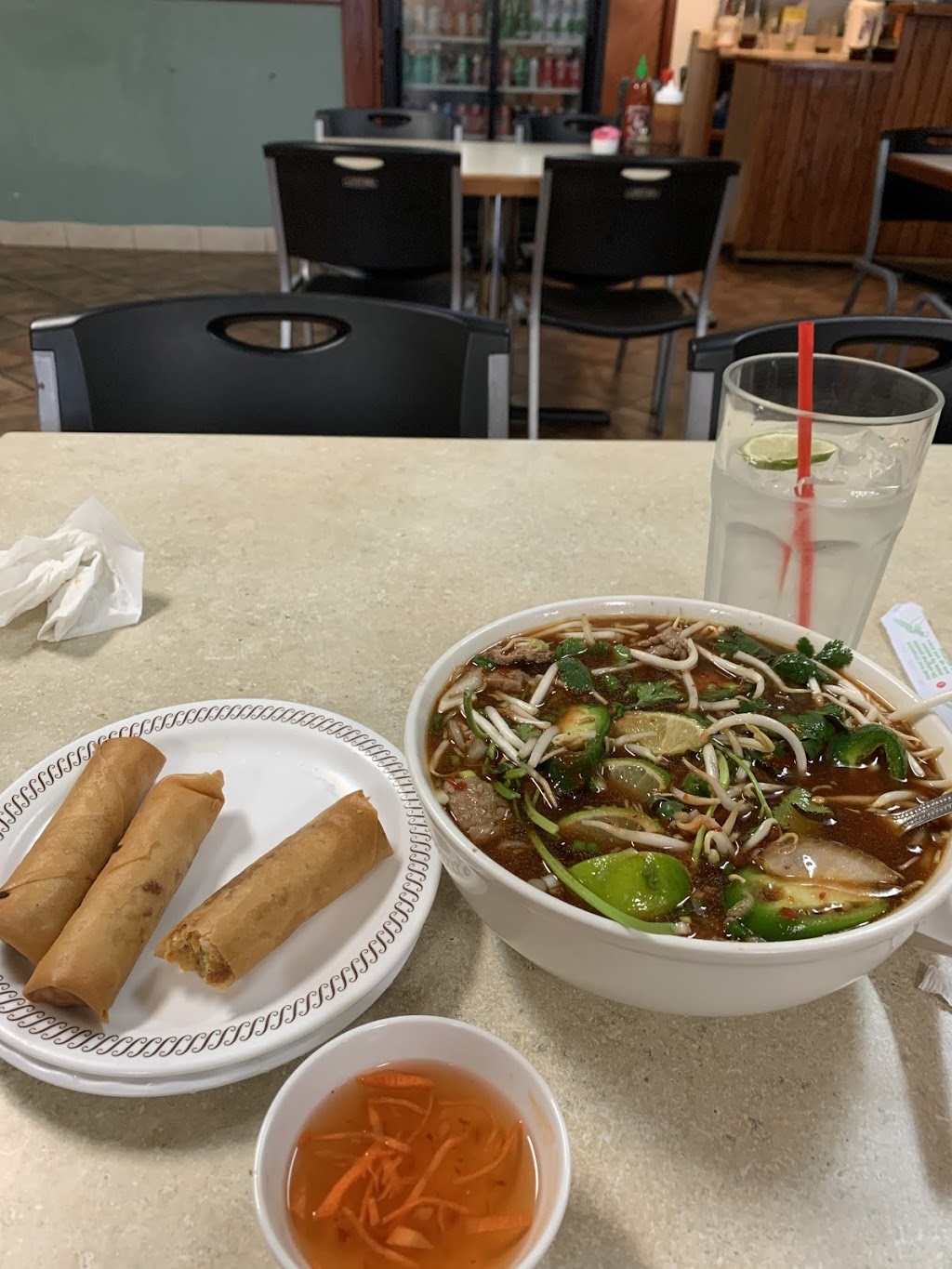 Gia Phú Vietnamese Restaurant | 913 E Berry St, Fort Worth, TX 76110, USA | Phone: (817) 923-9898