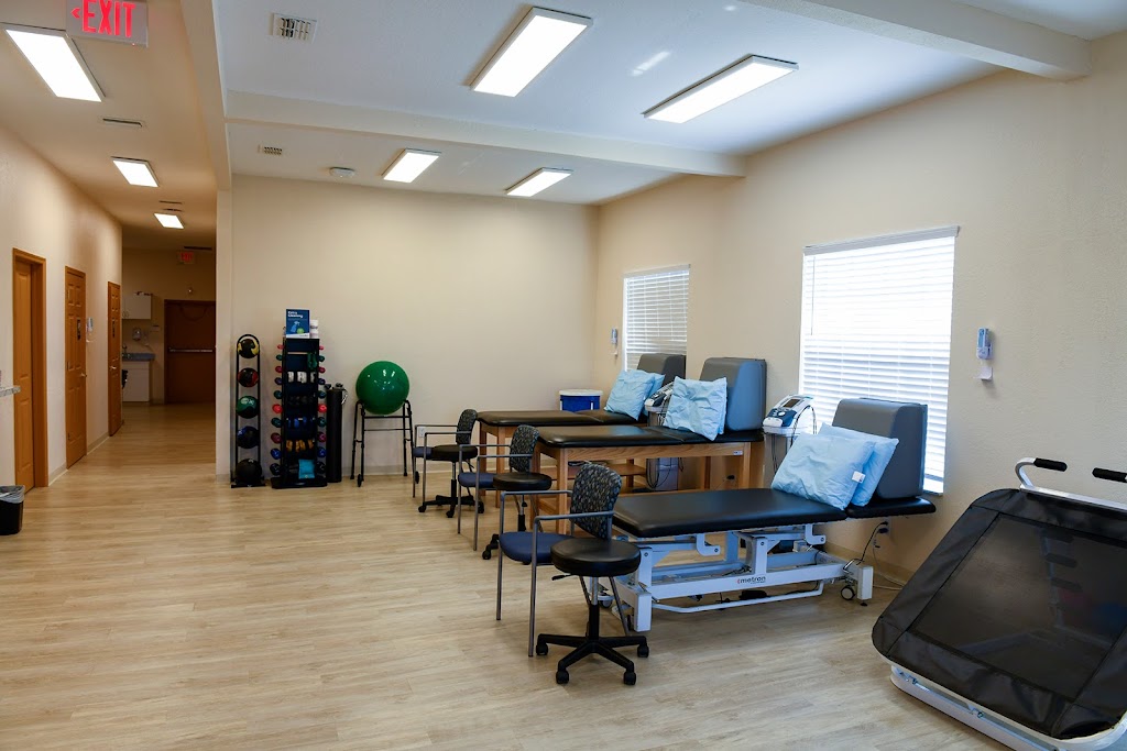 AdventHealth Sports Med & Rehab Davenport North Blvd. | 2231 North Blvd W Suite B, Davenport, FL 33837, USA | Phone: (863) 419-2360