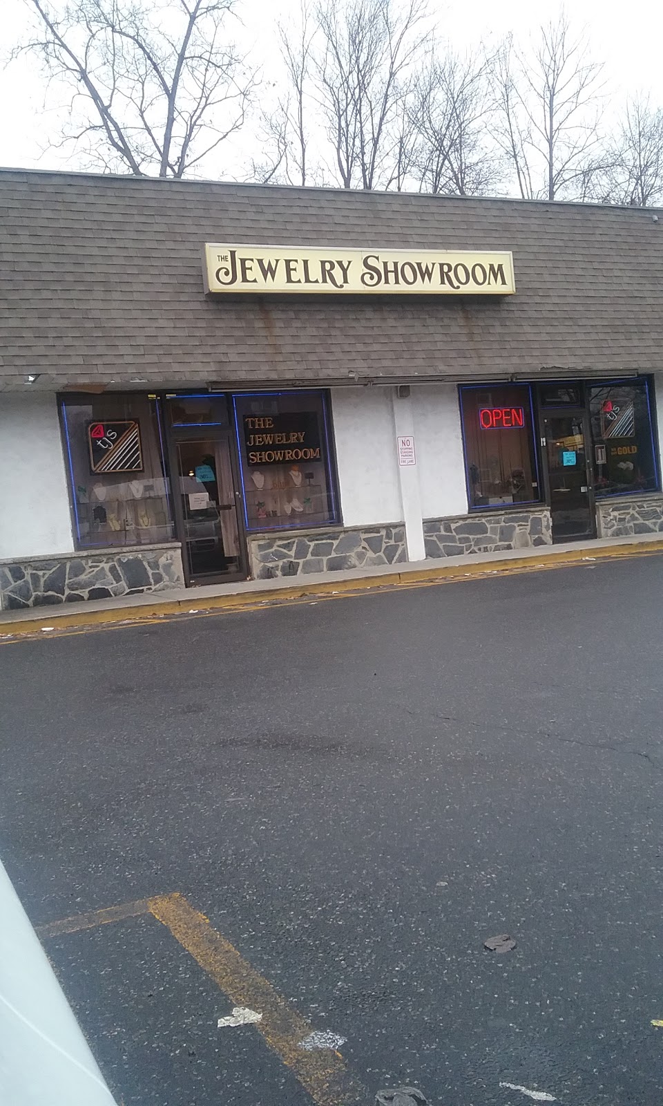 Jewelry Showroom | 4 College Rd, Monsey, NY 10952, USA | Phone: (845) 352-6622