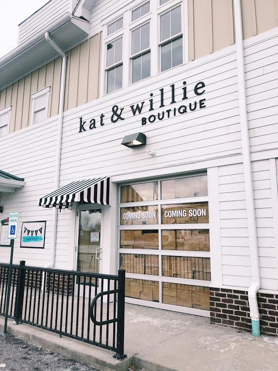 kat and willie boutique | 617 Warrendale Rd Suite F, Gibsonia, PA 15044, USA | Phone: (724) 993-3189