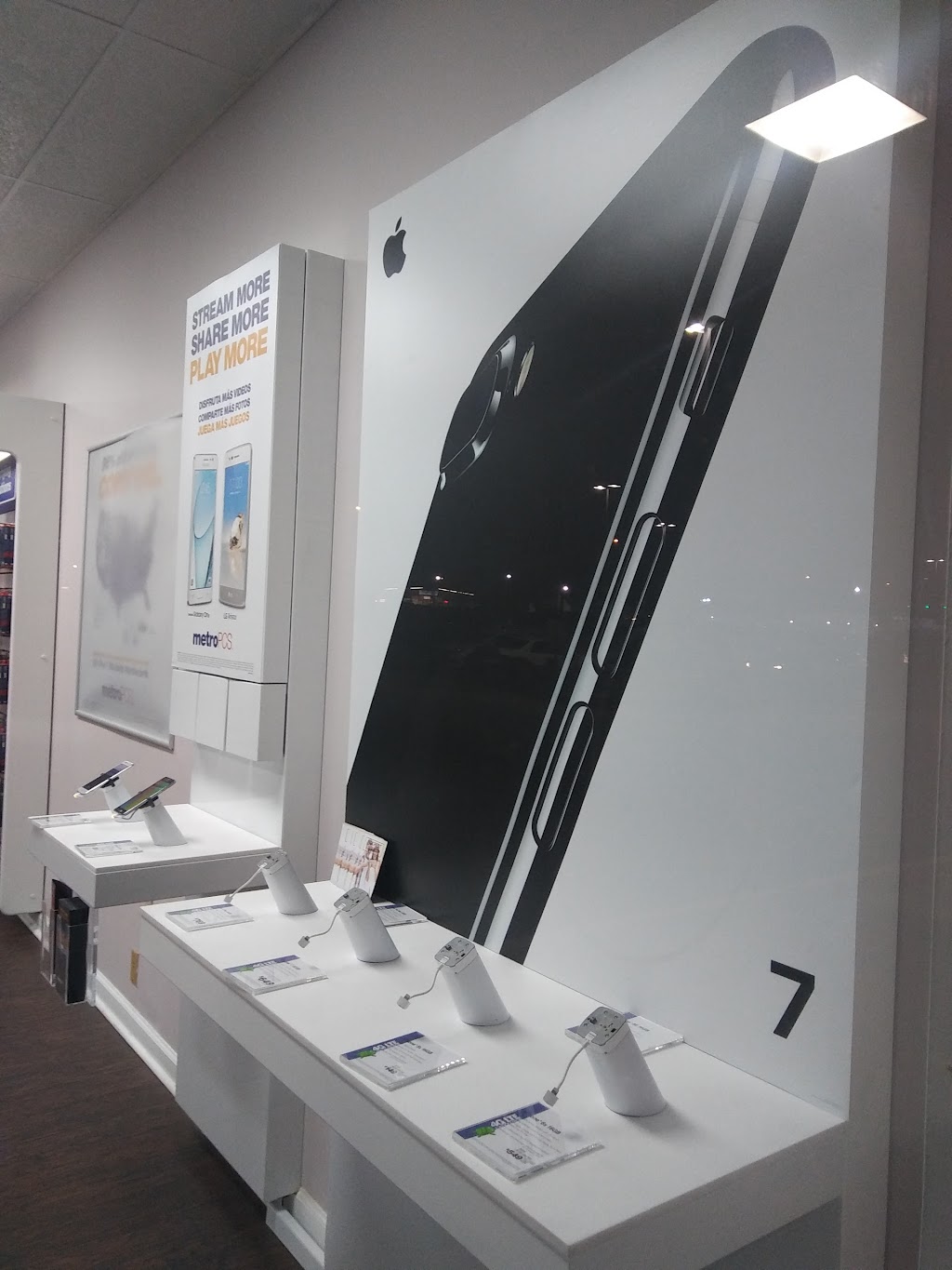 Metro by T-Mobile | 12917 Jefferson Ave Ste G, Newport News, VA 23608, USA | Phone: (757) 890-2728