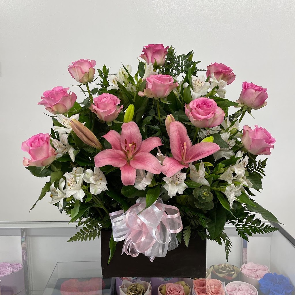 Fabulous Flowers & Gifts | 853 S State College Blvd, Anaheim, CA 92806, USA | Phone: (714) 396-8672