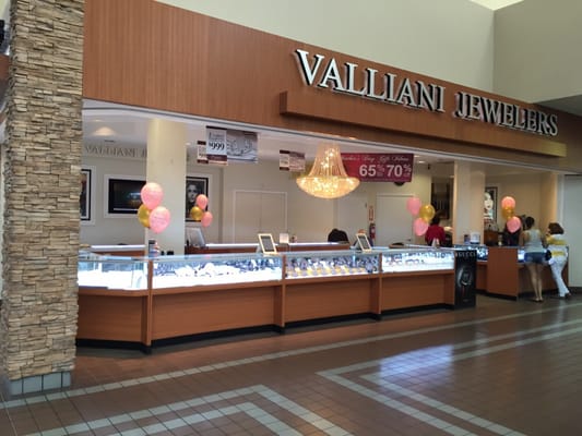 VALLIANI JEWELERS | 306 Southland Mall, Hayward, CA 94545, USA | Phone: (510) 887-9786