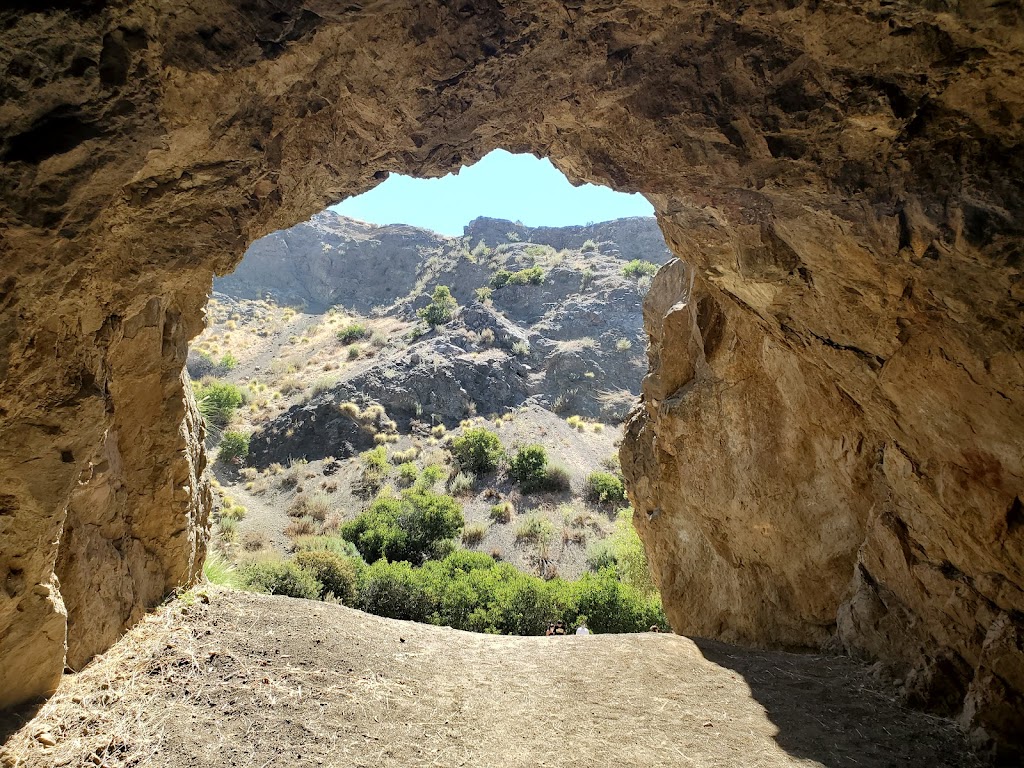 Bronson Caves | 3200 Canyon Dr, Los Angeles, CA 90068, USA | Phone: (818) 243-1145