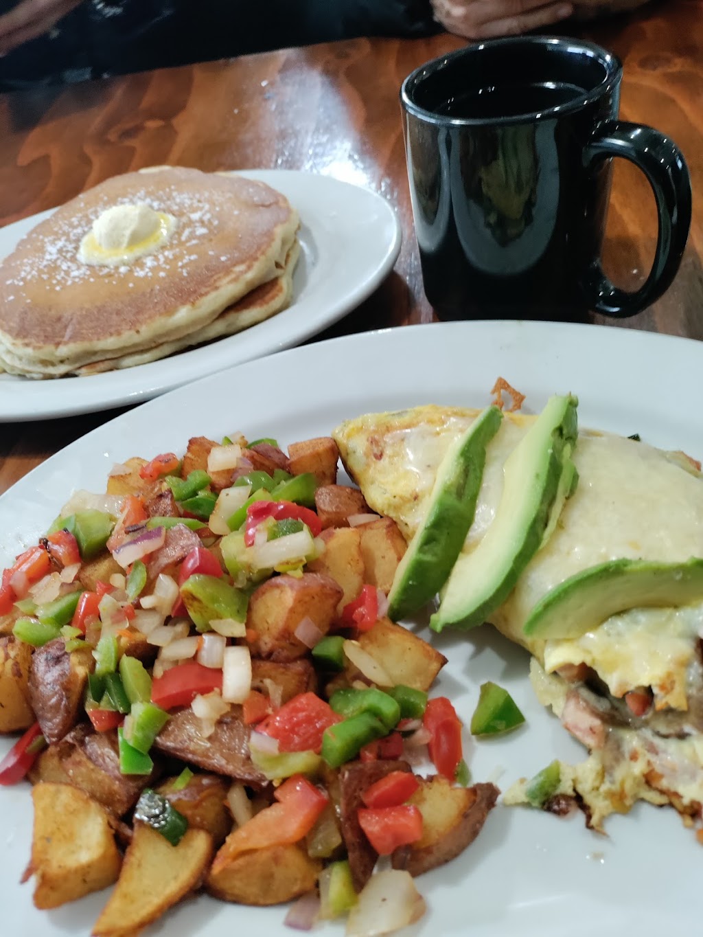 CH Cafe & Grill | 6215 Sunrise Blvd, Citrus Heights, CA 95610, USA | Phone: (916) 721-0670