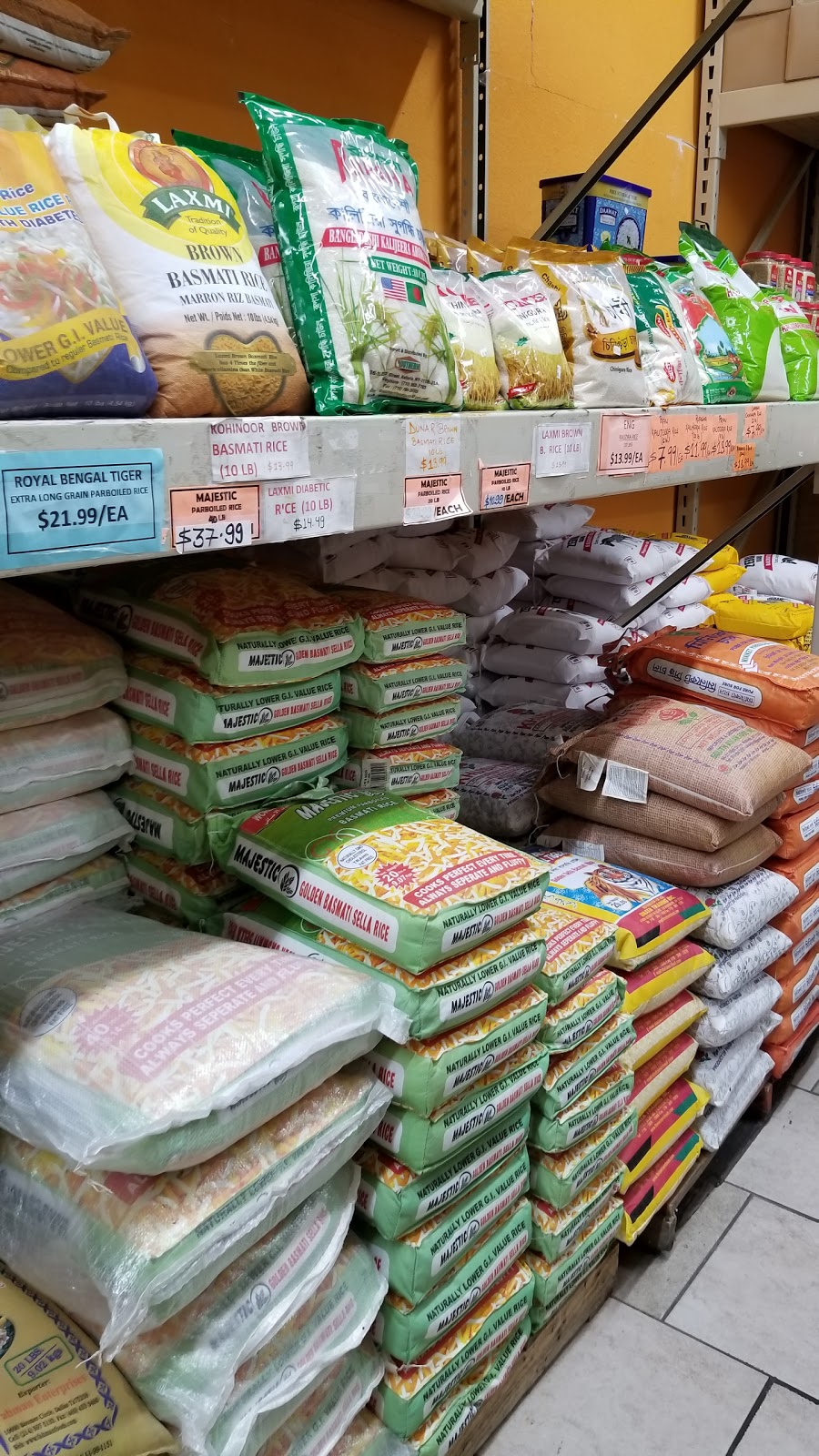 INDIA IMPORTS | 2521 W Airport Fwy, Irving, TX 75062, USA | Phone: (972) 252-9721